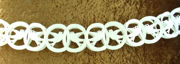 Hochzeit Taubengirlande weiß